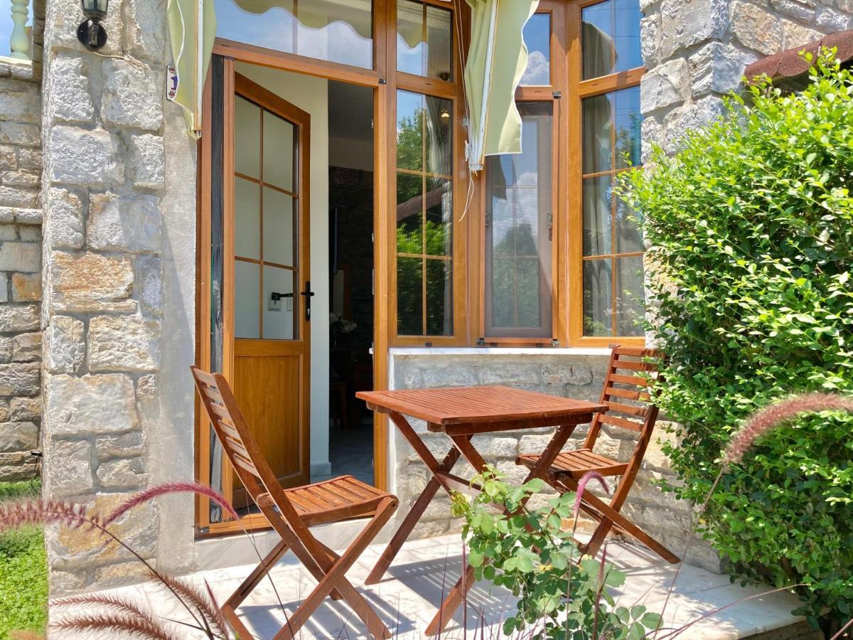 Portofino Boutique Hotel Акиака Екстериор снимка