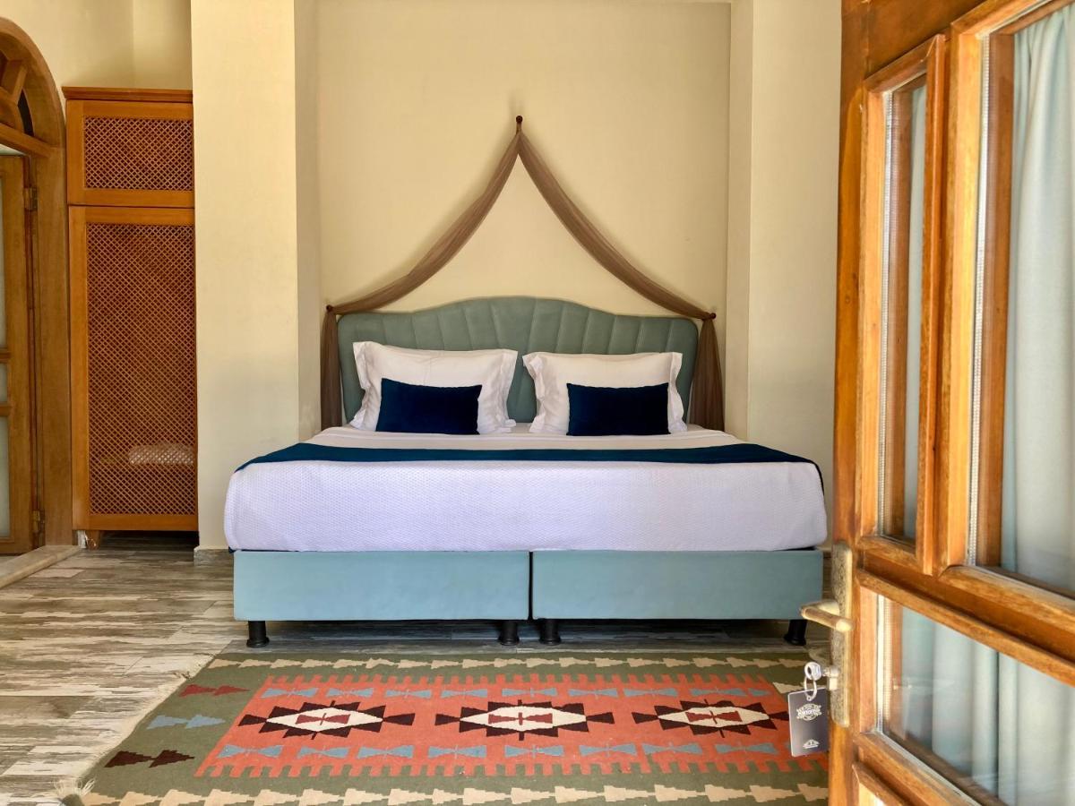 Portofino Boutique Hotel Акиака Екстериор снимка
