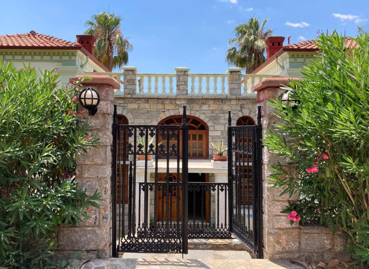 Portofino Boutique Hotel Акиака Екстериор снимка