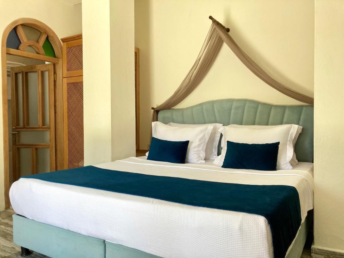 Portofino Boutique Hotel Акиака Екстериор снимка