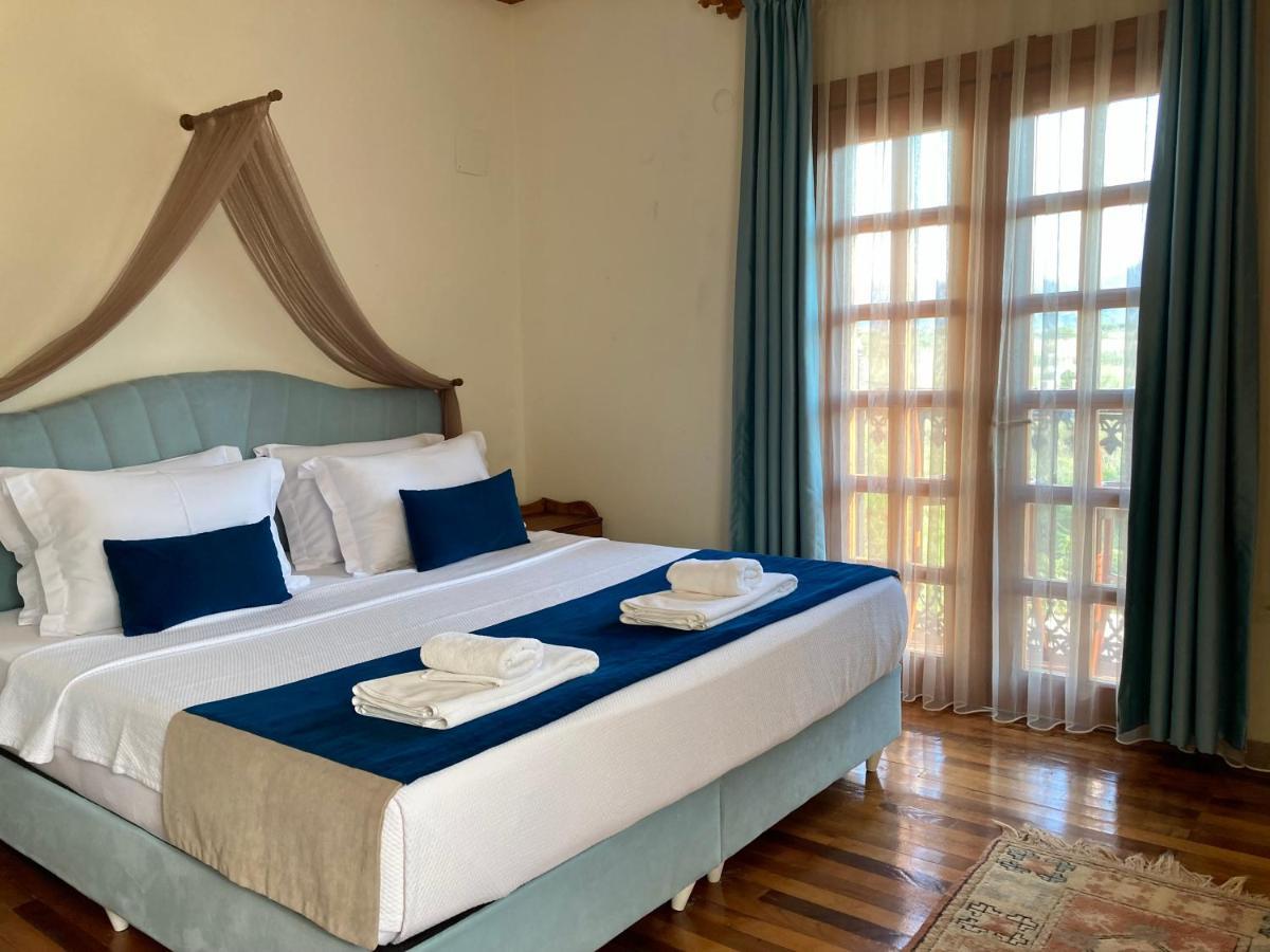 Portofino Boutique Hotel Акиака Екстериор снимка