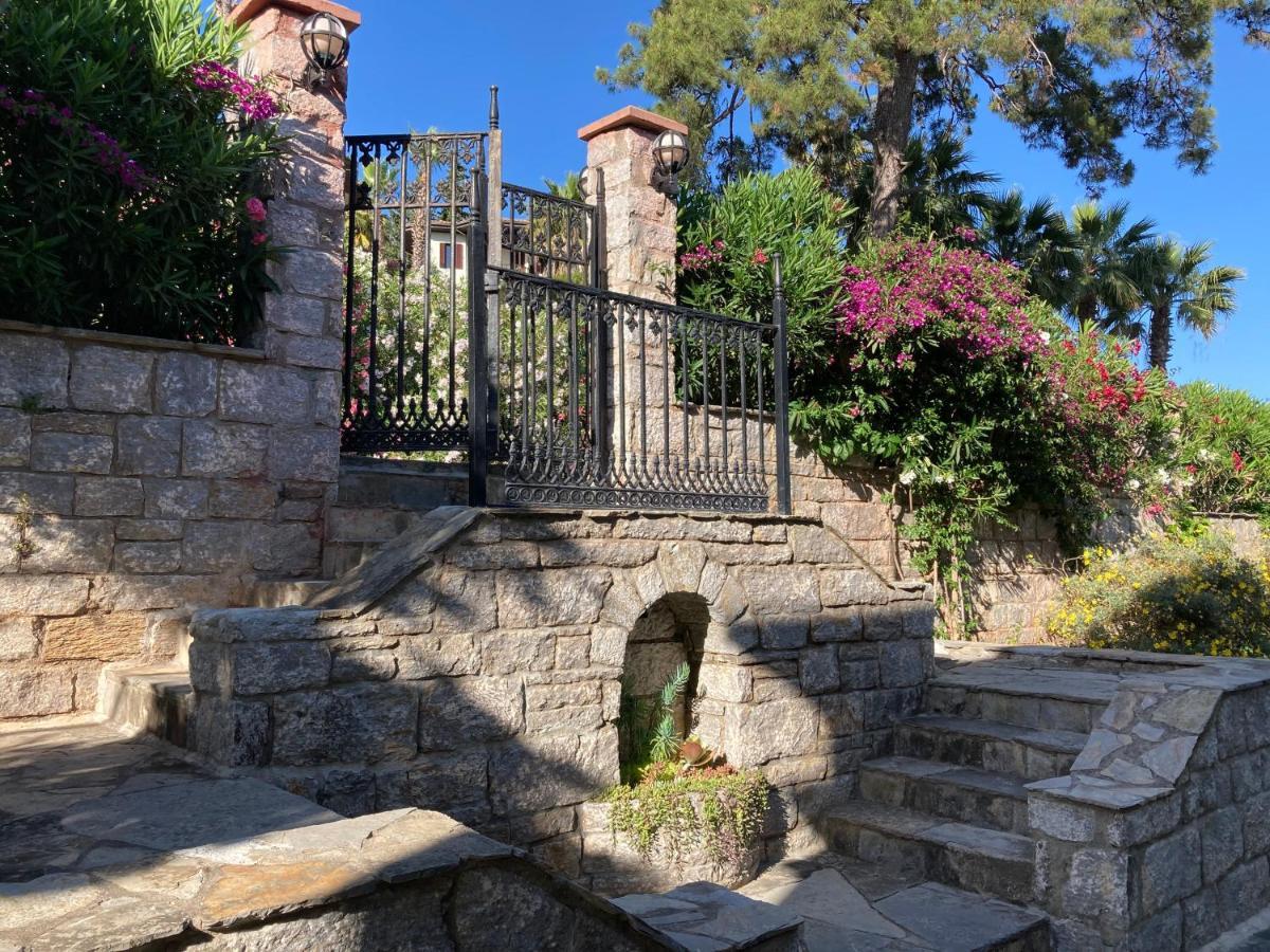 Portofino Boutique Hotel Акиака Екстериор снимка